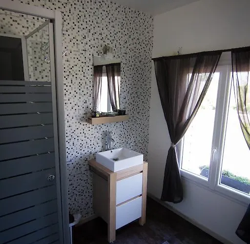 Chambres D'hotes L'abri Cotier Rue De La Baie Couette-café Pendé