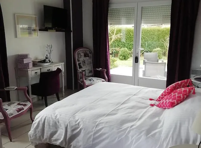 Chambres D'hotes L'abri Cotier Rue De La Baie Couette-café Pendé